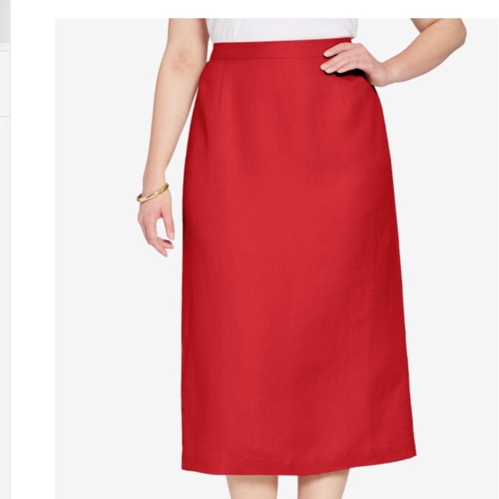 A Brand New, feminine linen blend skirt💫ONLY$30